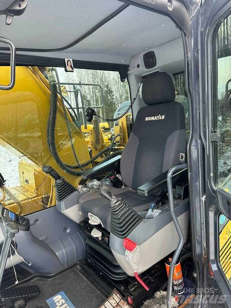 Komatsu PC210LC-11 Bagri goseničarji