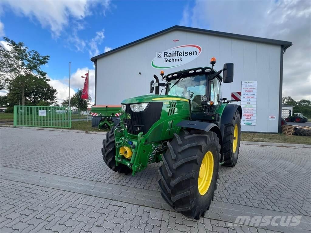 John Deere 6215 R Traktorji