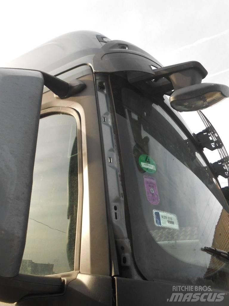 Ford F-MAX 4x2 MEGA Vlačilci