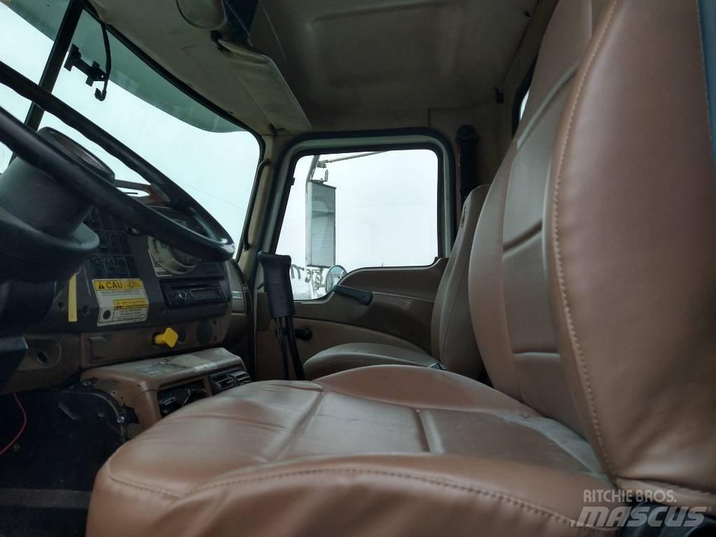 Mack CV Komunalni tovornjaki