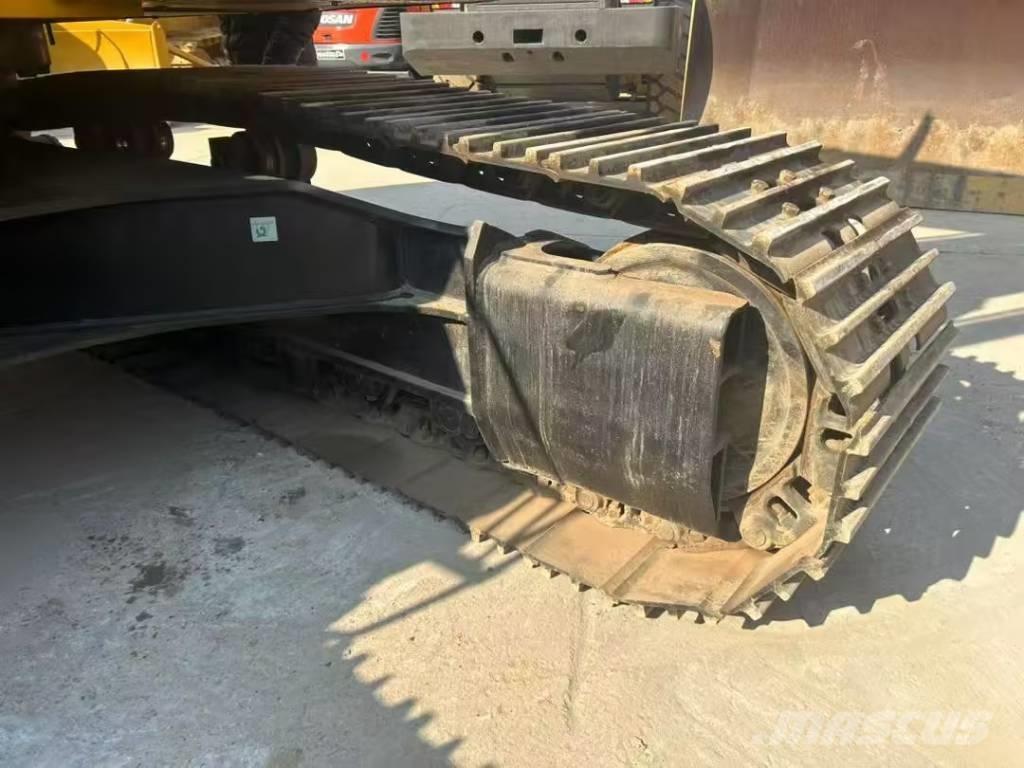 CAT 330D2L Bagri goseničarji