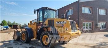 CASE 721 F Kolesni nakladalci