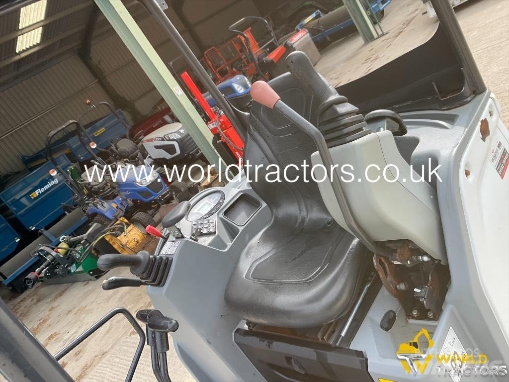 Bobcat E 19 Mini bagri <7t