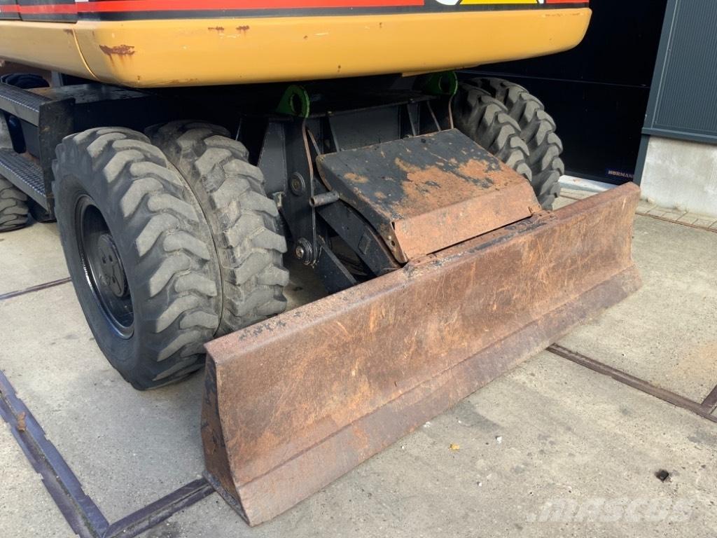 CAT M 313 C Bagri na kolesih