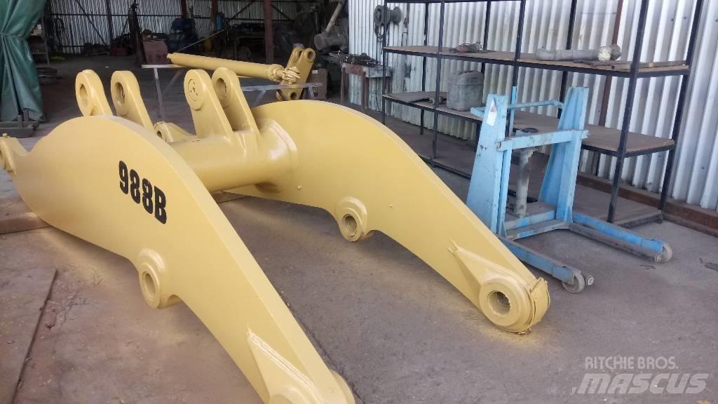 CAT 988 B Boom in dipper roke