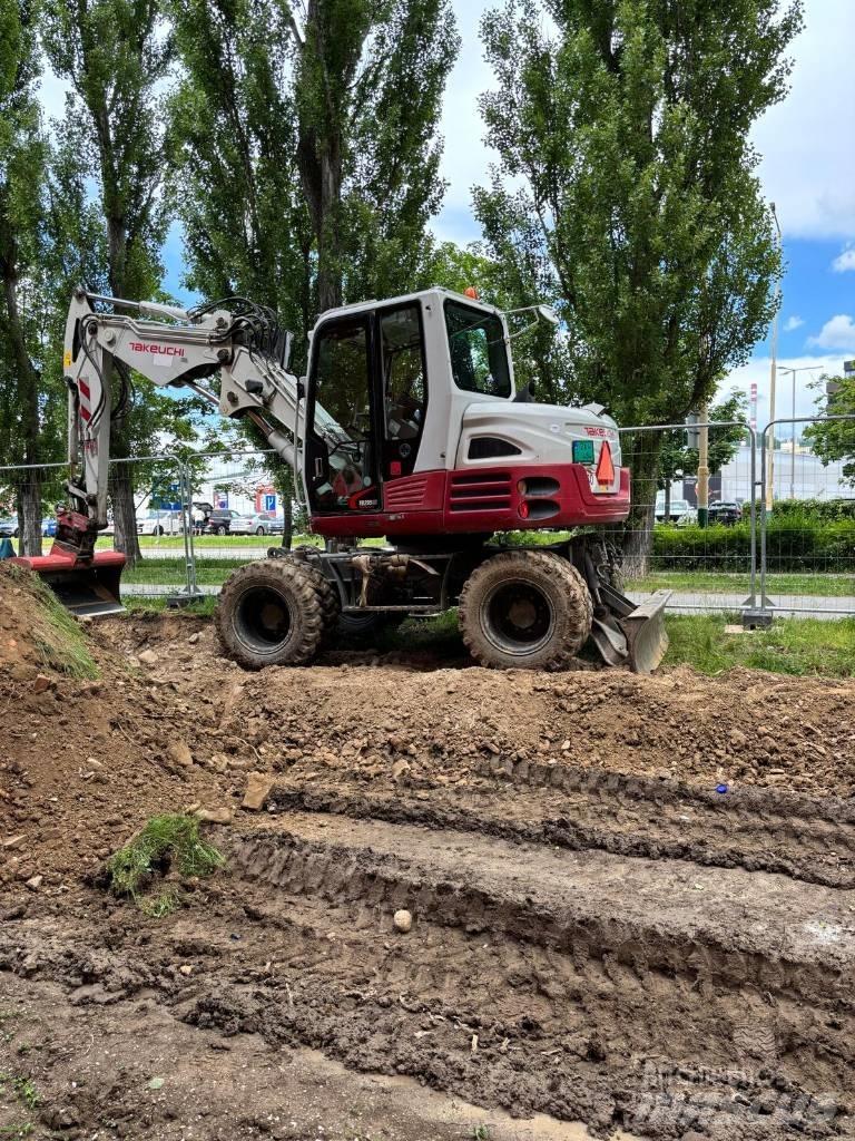 Takeuchi TB295W Bagri na kolesih