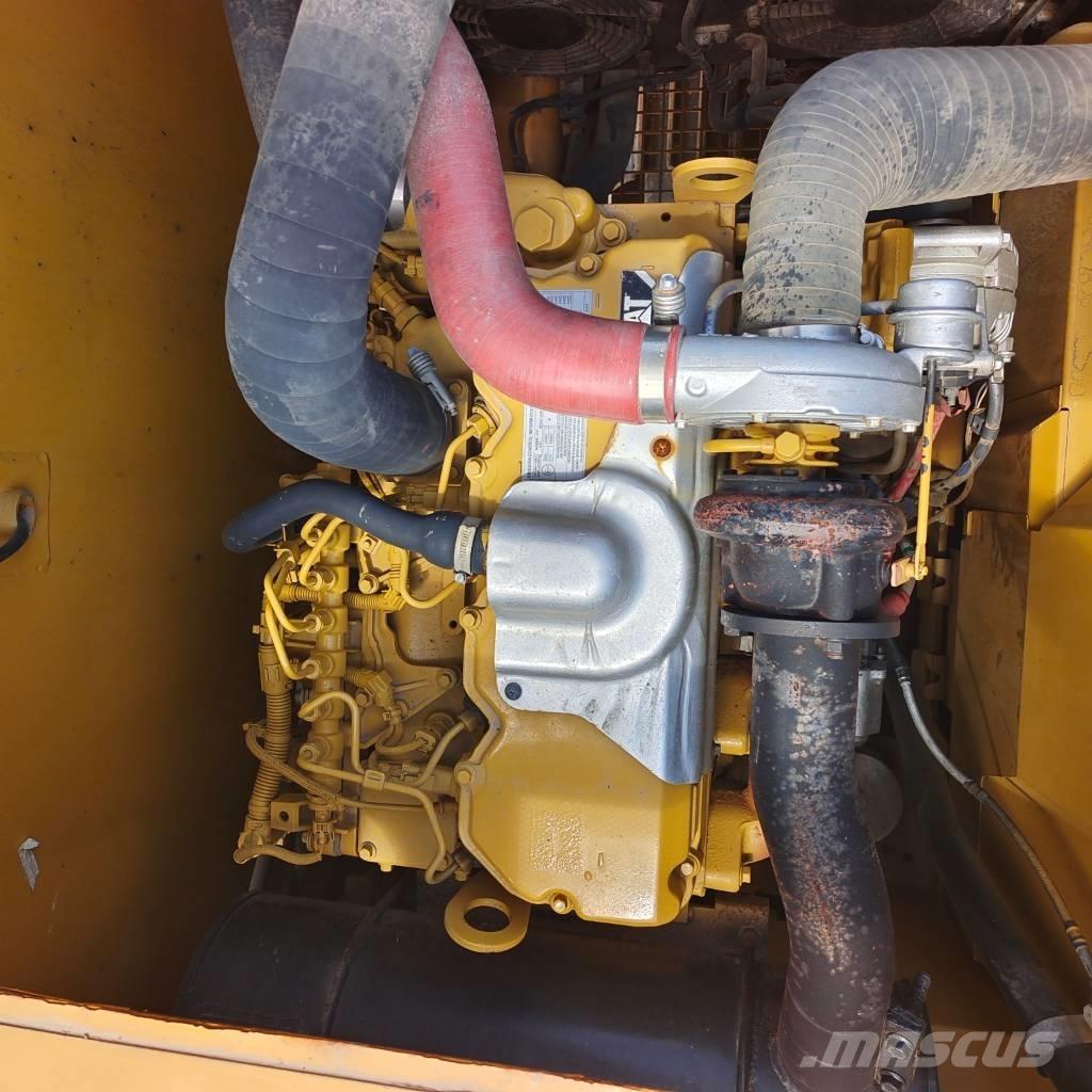 CAT 320 GC Bagri goseničarji