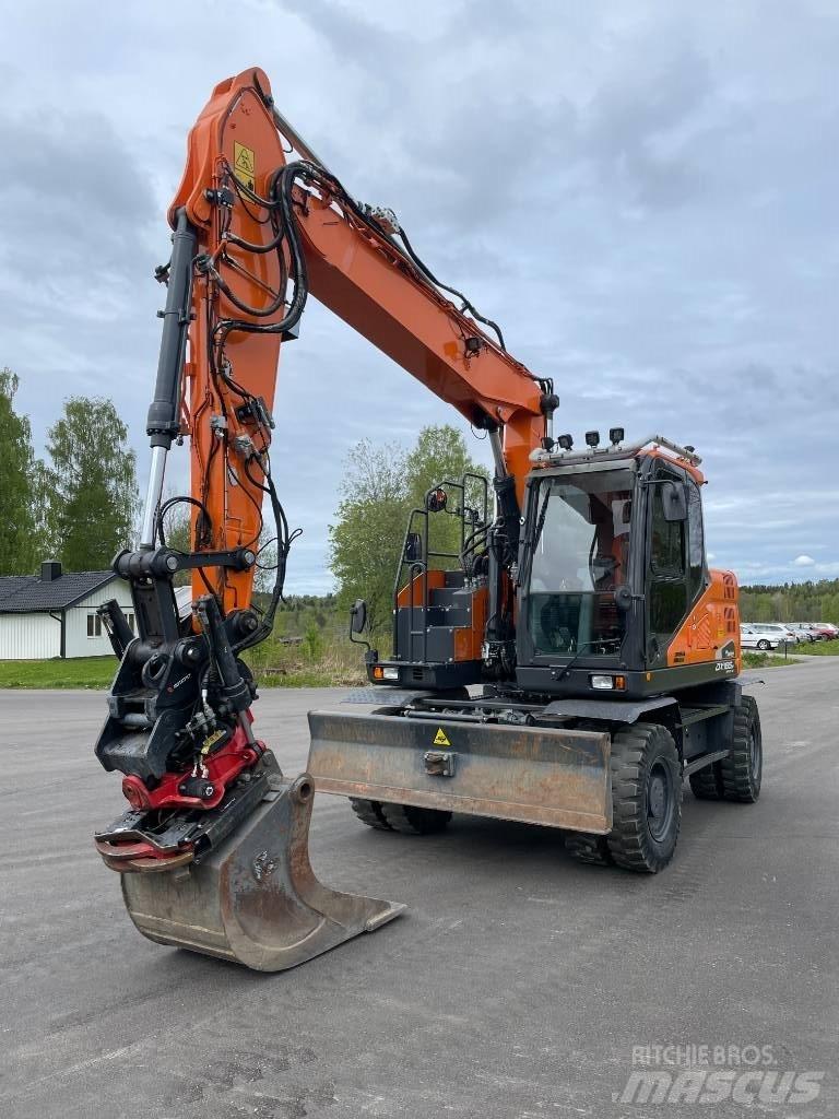 Doosan DX 165 W Bagri na kolesih