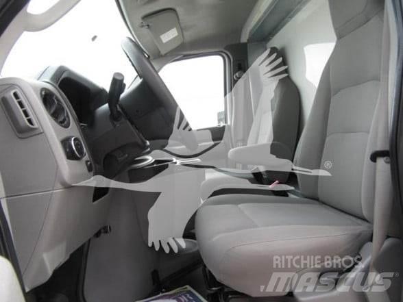 Ford E450 Drugo