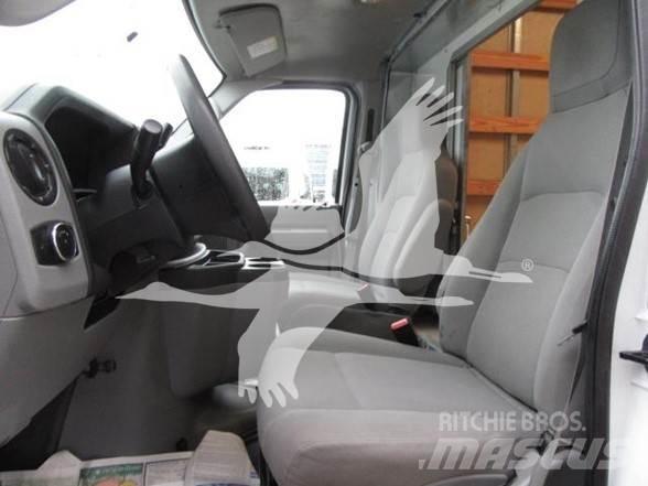 Ford E450 Drugo