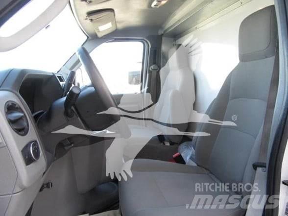 Ford E450 Drugo