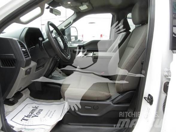 Ford F350 Drugo