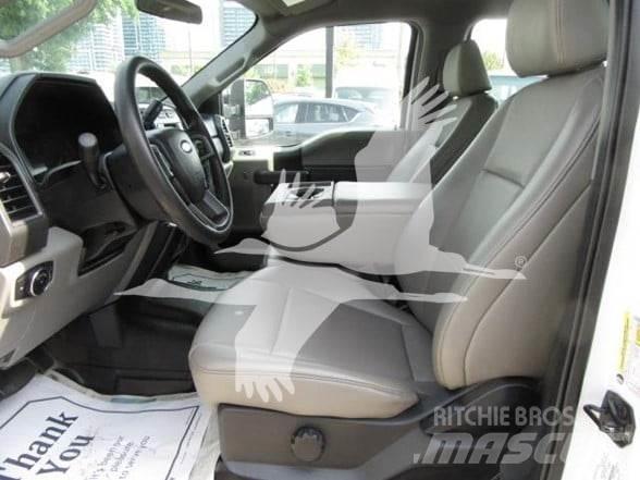 Ford F350 Drugo