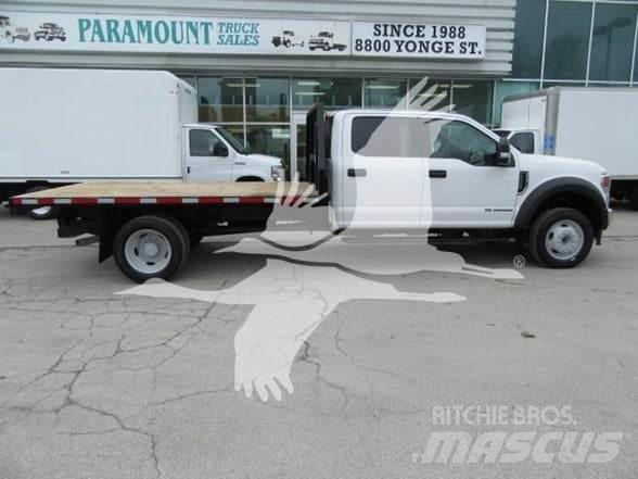 Ford F550 Tovornjaki s kesonom/platojem