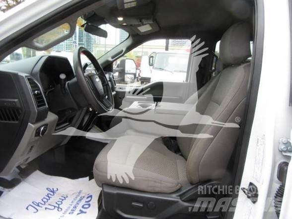 Ford F550 Drugo
