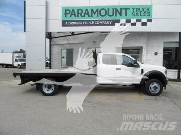 Ford F550 Tovornjaki s kesonom/platojem