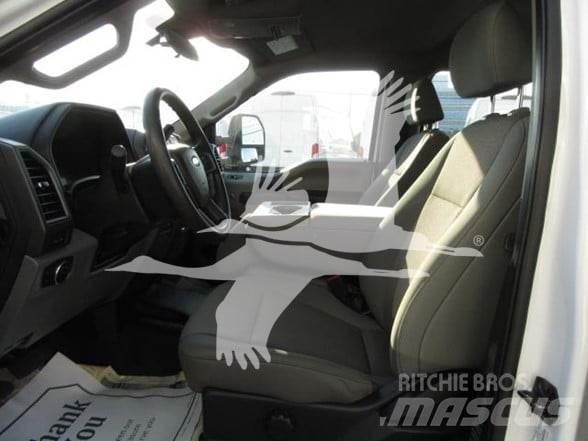 Ford F550 Drugo