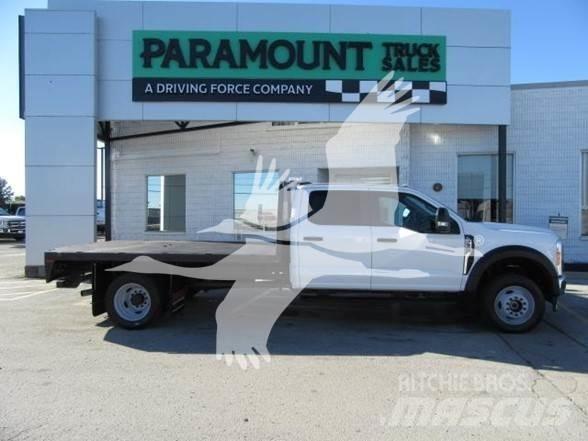 Ford F550 Tovornjaki s kesonom/platojem
