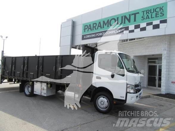 Hino 195 Tovornjaki s kesonom/platojem