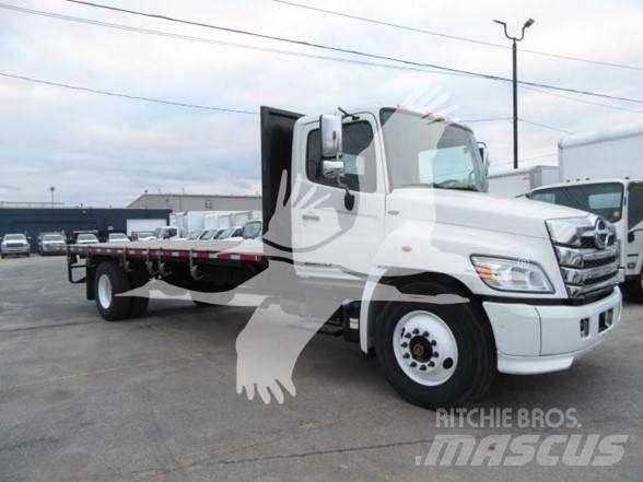 Hino L7 Tovornjaki s kesonom/platojem