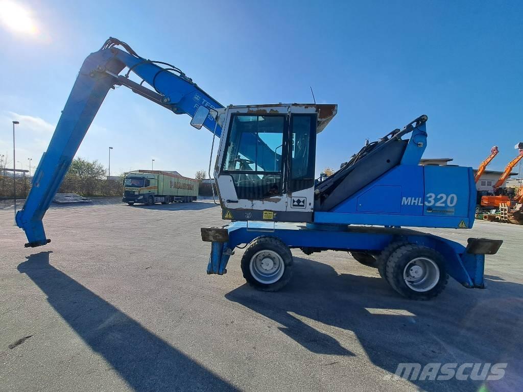 Fuchs MHL 320 D Bagri za prekladanje primarnih/sekundarnih surovin