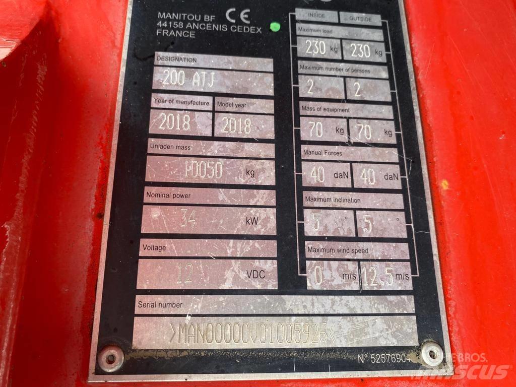 Manitou 200 ATJ Zglobne dvižne ploščadi