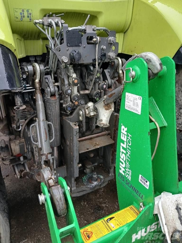CLAAS ARION 630 Traktorji