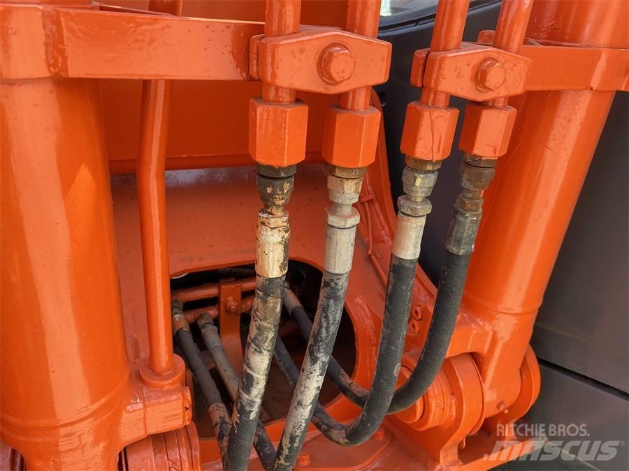 Hitachi EX 100 G-3 Bagri goseničarji