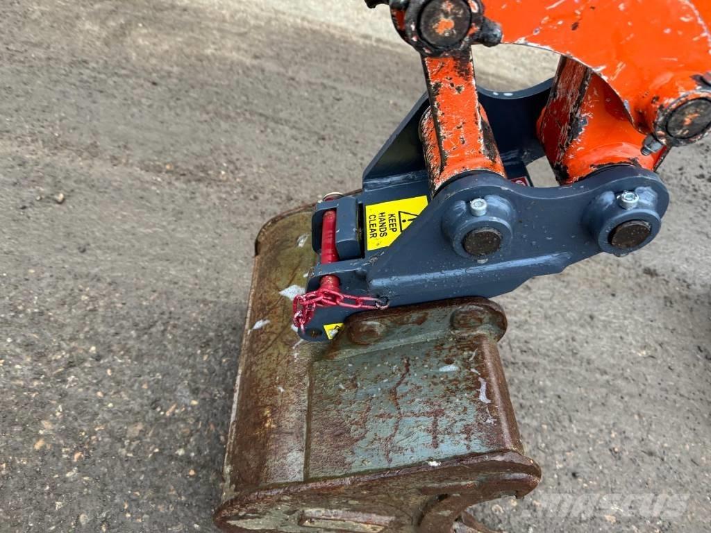 Hitachi ZX19U-5A Mini bagri <7t