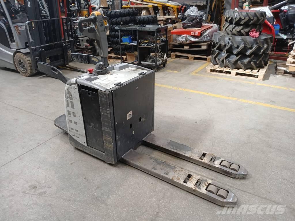 UniCarriers PLP 200 Električni nizko dvižni viličar s stojiščem