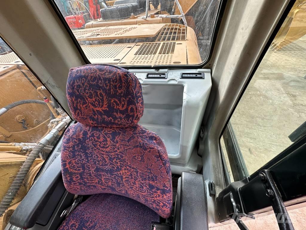 CAT 320 C L Bagri goseničarji