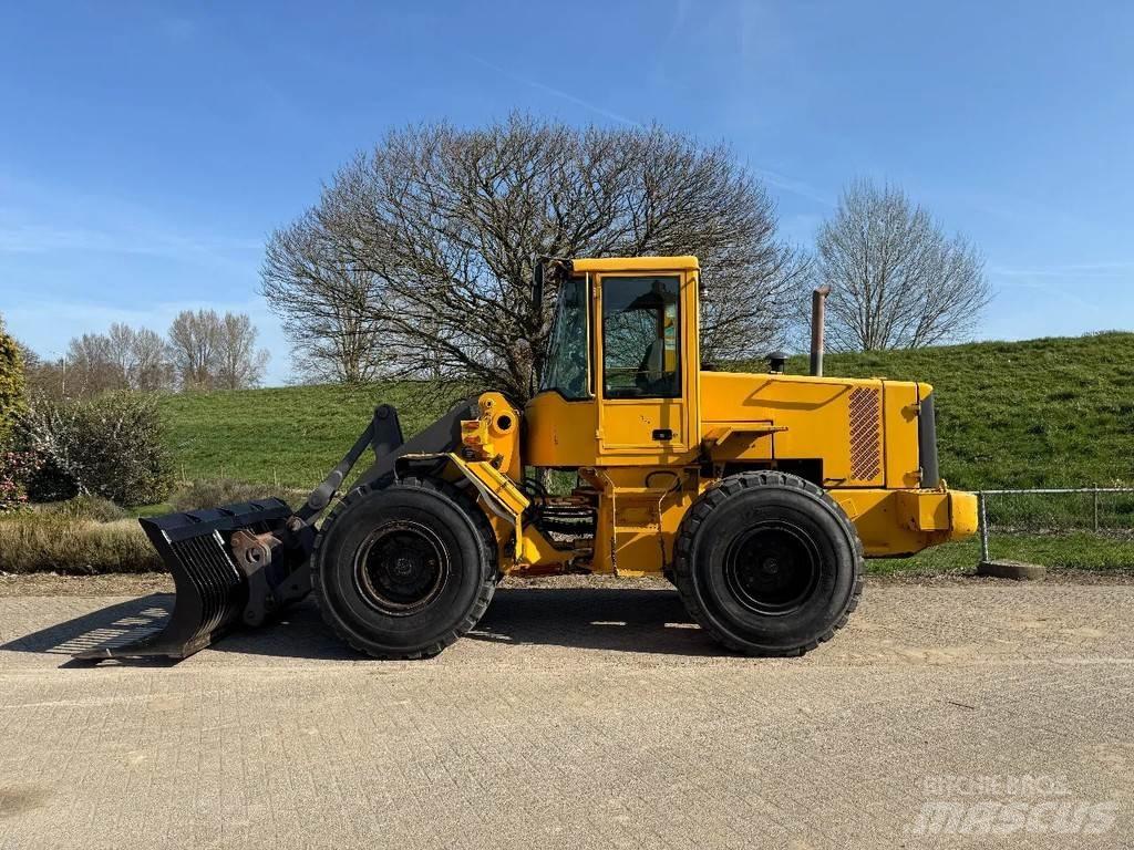 Volvo L70D Kolesni nakladalci