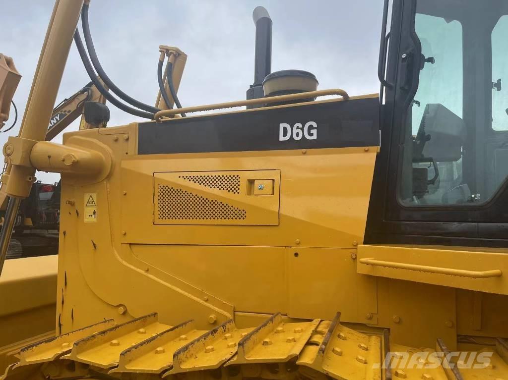 CAT D 6 G Buldožerji goseničarji