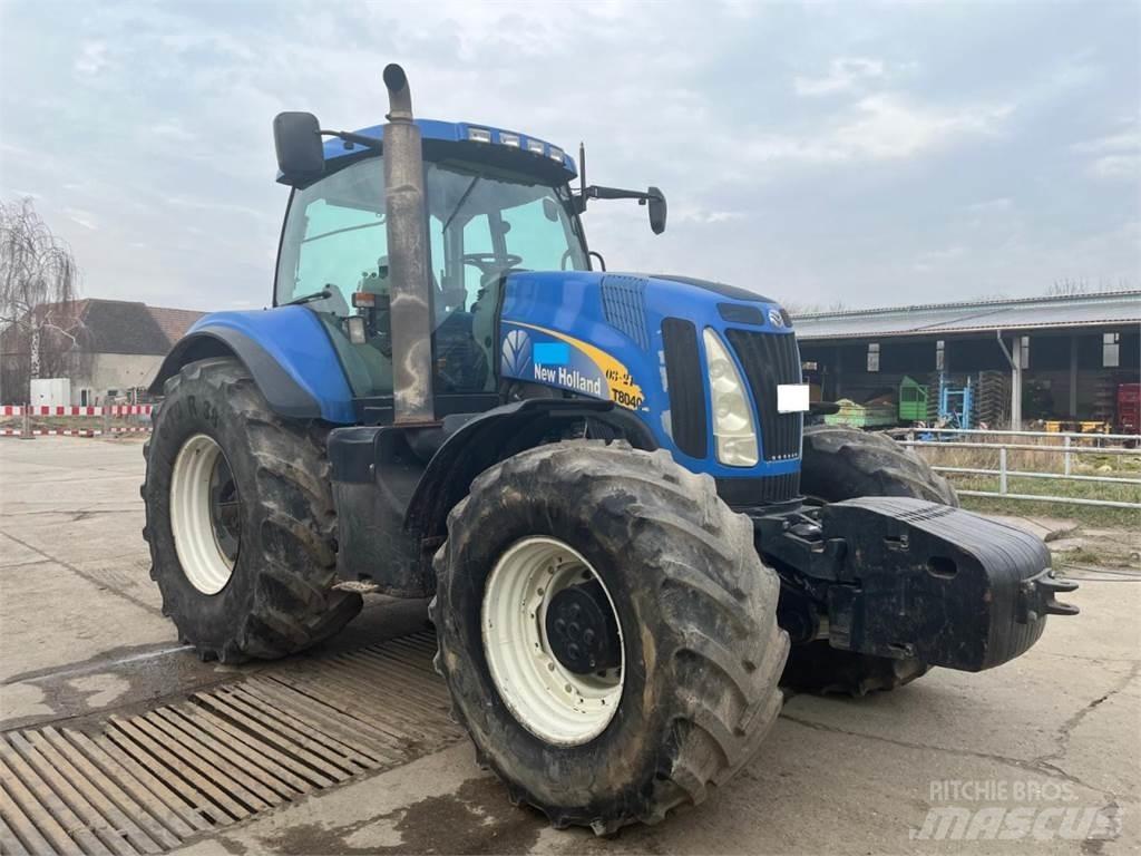 New Holland T8040 Traktorji