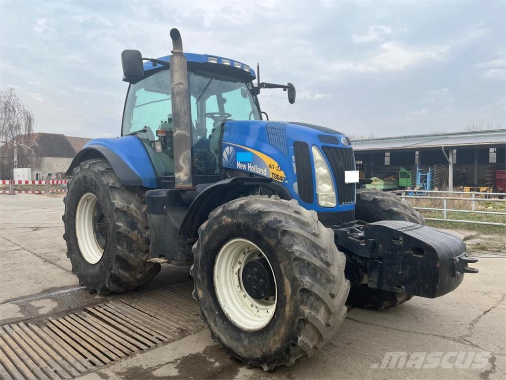 New Holland T8040 Traktorji