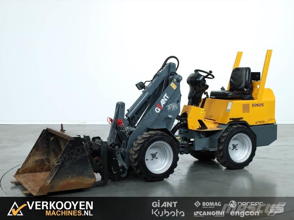 GiANT D262 S Kolesni nakladalci