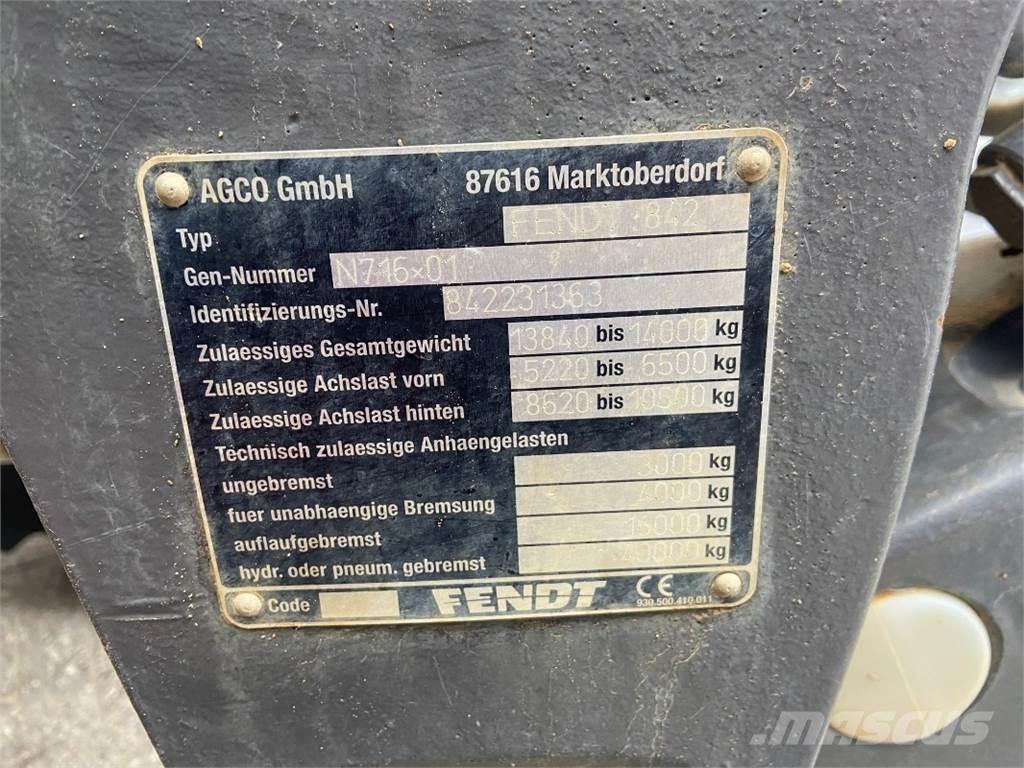 Fendt 828 Vario Traktorji
