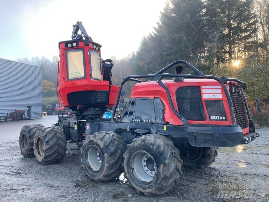 Komatsu 901XC Harvesterji