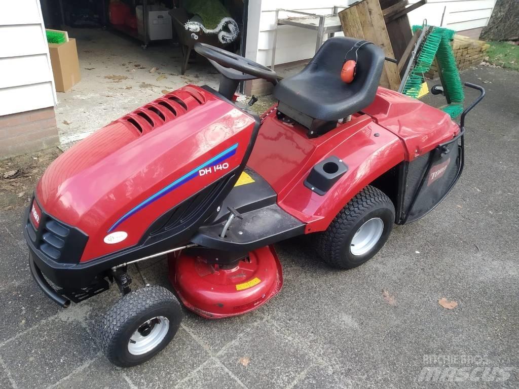 Toro zitmaaier DH140 Vrtni traktor kosilnice