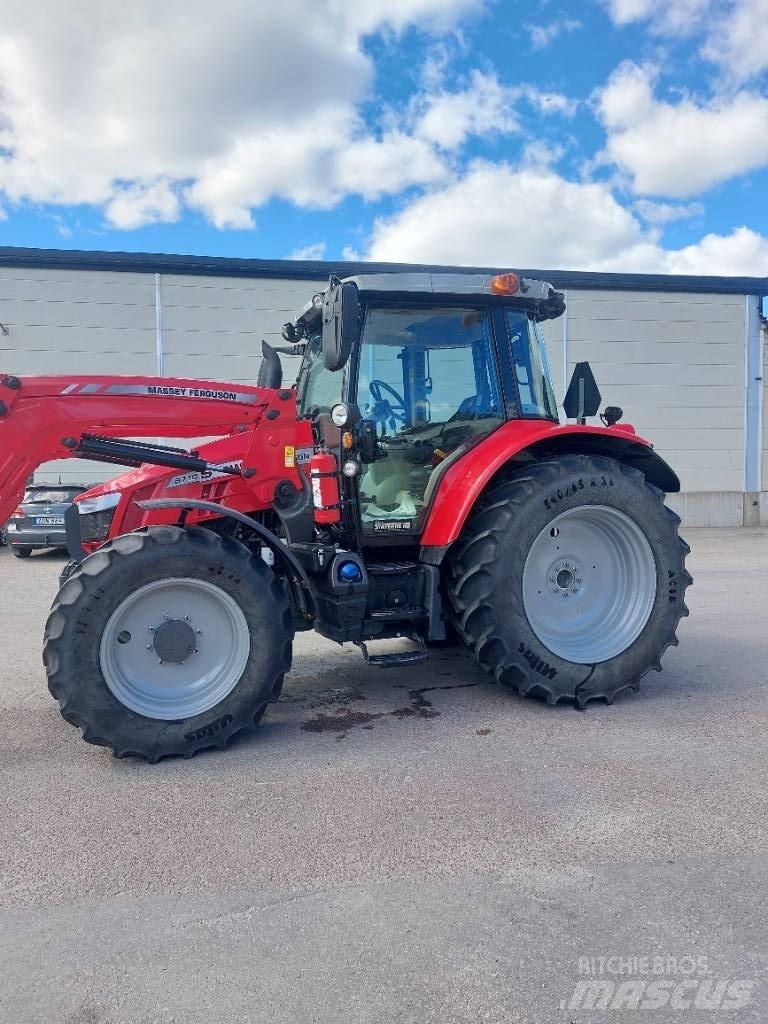 Massey Ferguson 5710 Traktorji