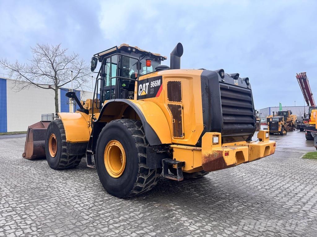 CAT 966 M NVT Kolesni nakladalci