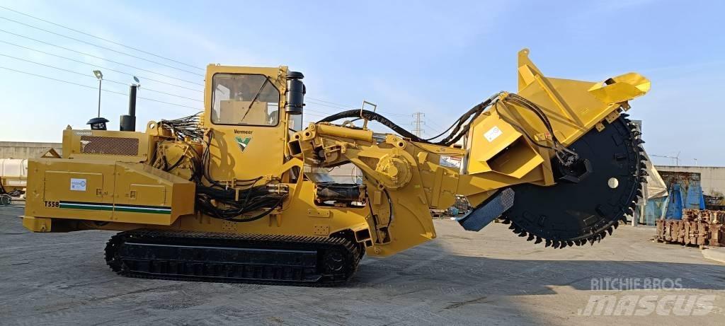 Vermeer T558 II Freze za kopanje jarkov Trenčerji