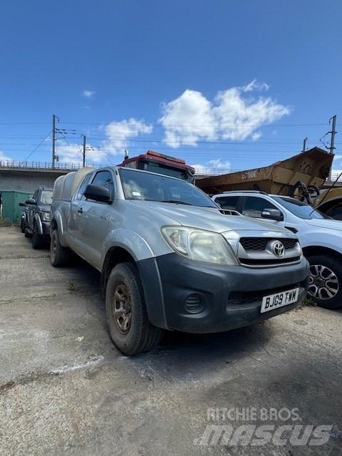 Toyota Hilux Prekucniki