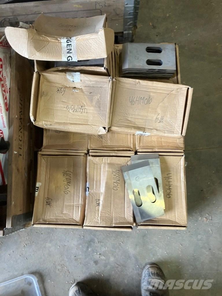 Ahwi Ec 950 z Drobilci lesa