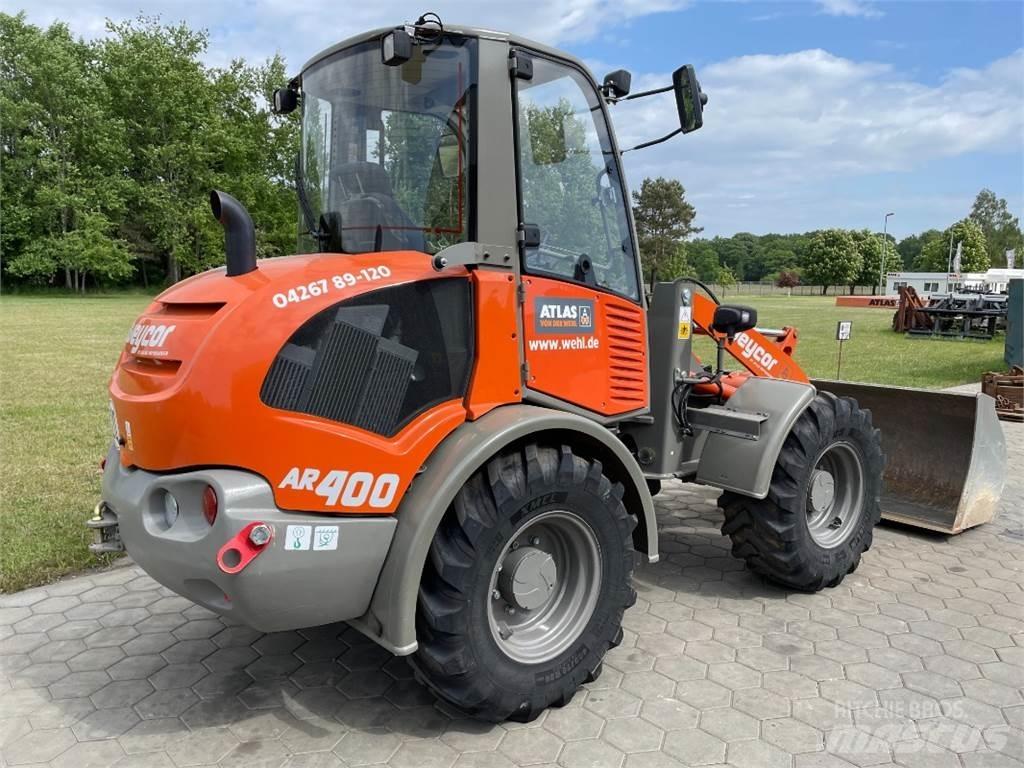 Atlas AR400 Kolesni nakladalci