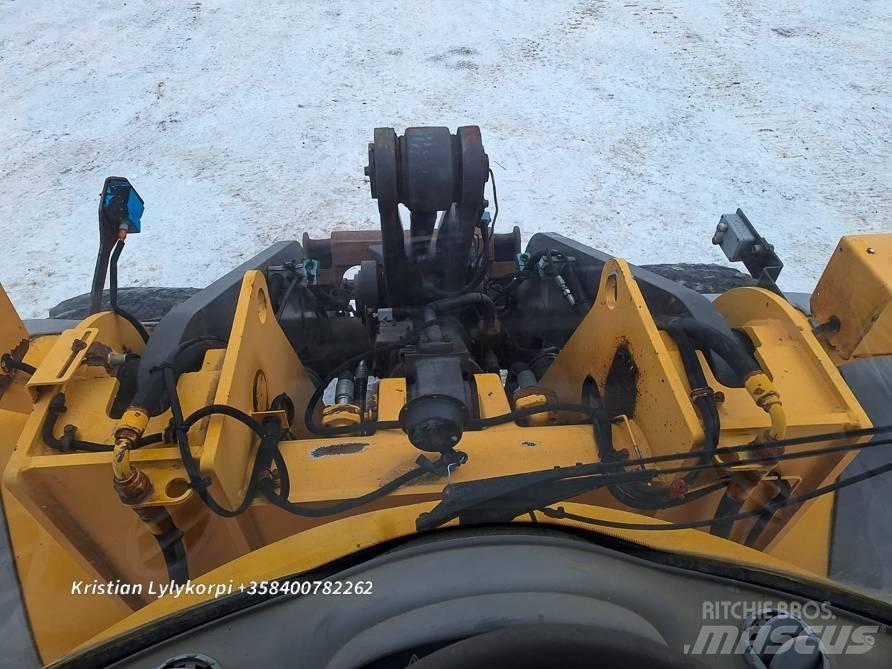 Volvo L120E Kolesni nakladalci