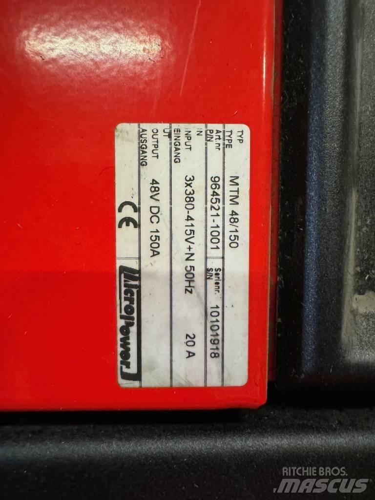 BT LRE 300 Električni nizko dvižni viličar