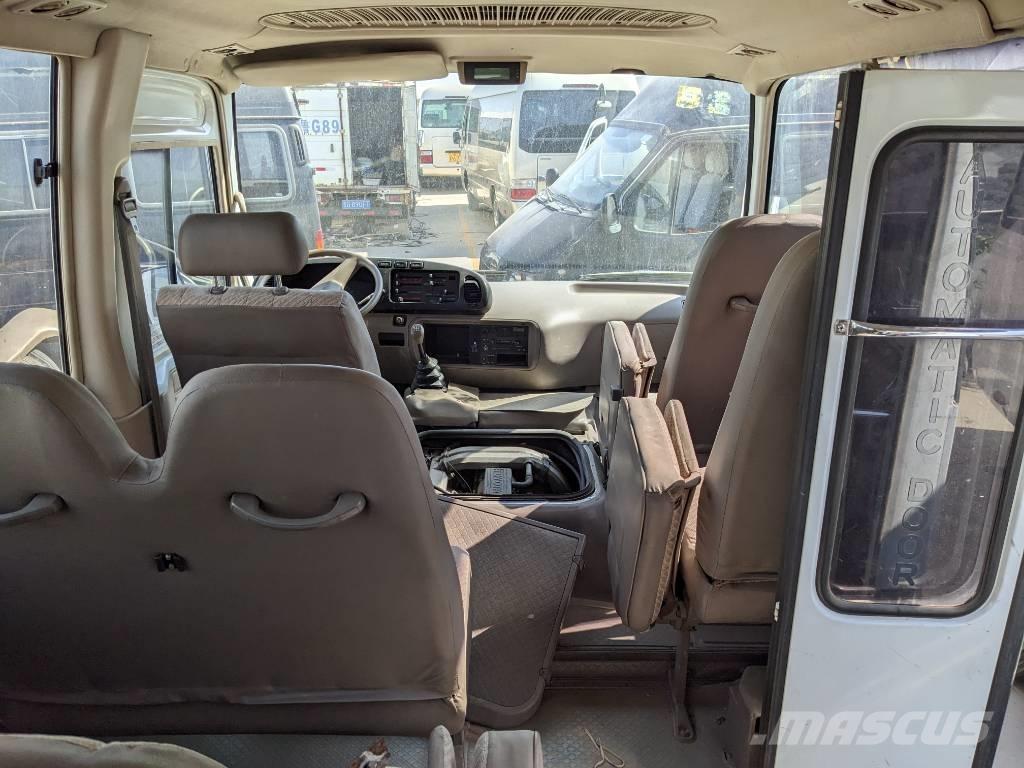 Toyota Coaster Bus Mini avtobusi