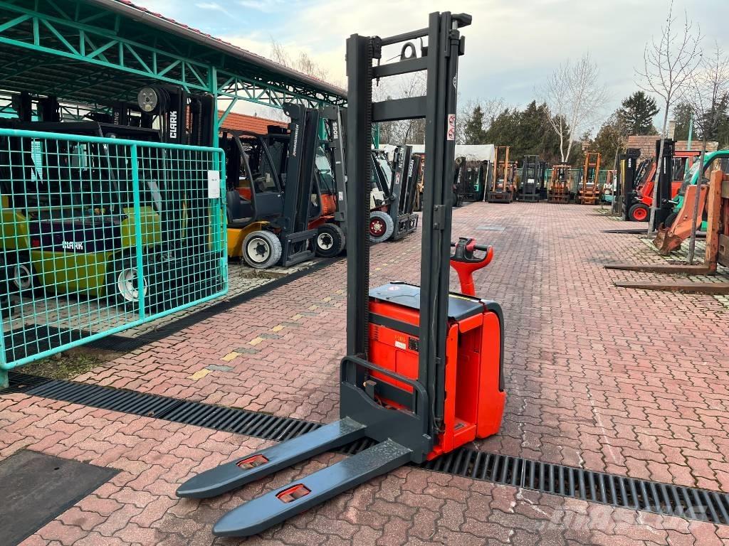 Linde L 14 V-3816 Samopogonski ročni viličarji