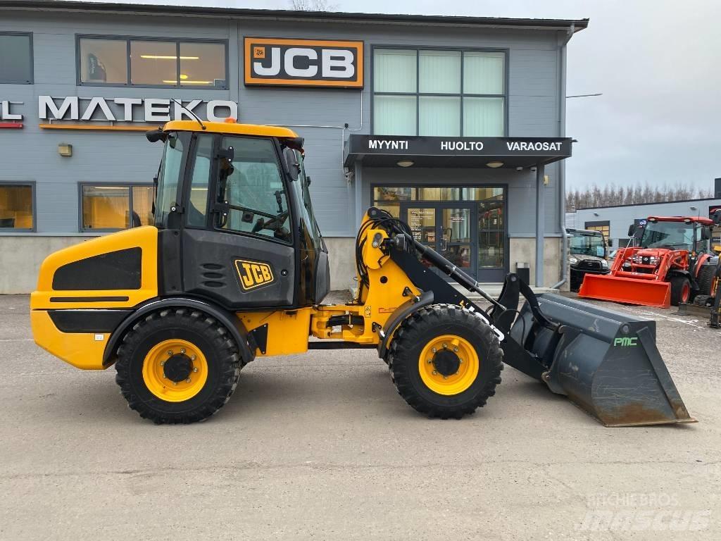 JCB 407 T4 Kolesni nakladalci